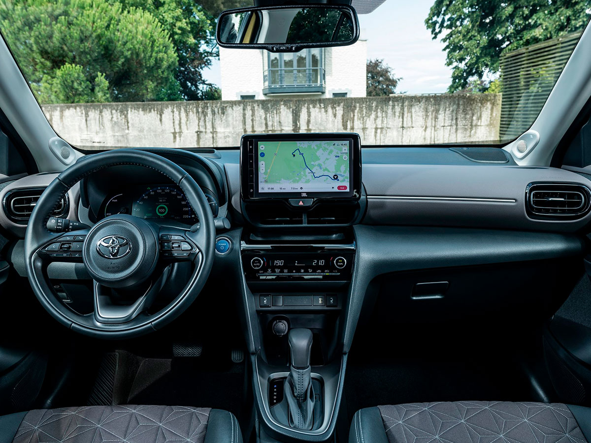 Interior del Toyota Yaris Cross Hybrid