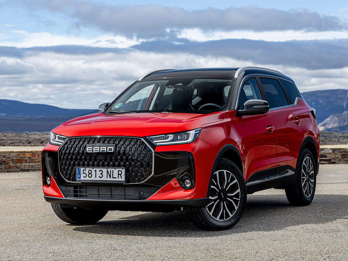 Nuevo Ebro S700 color rojo diseño Exterior