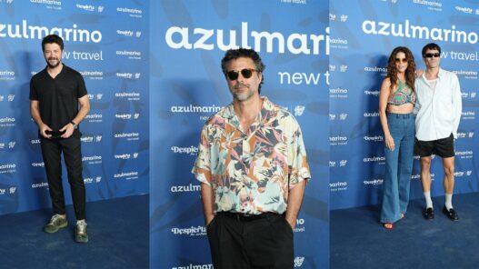Álvaro Morte, Hugo Silva, Juana Acosta y Marco Llorente en el photocall del concierto del Bad Bunny en Madrid.