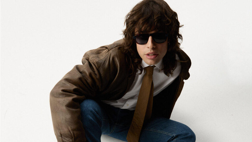 Leo Rizzi posa en una sesión de fotos para Rísbel Magazine