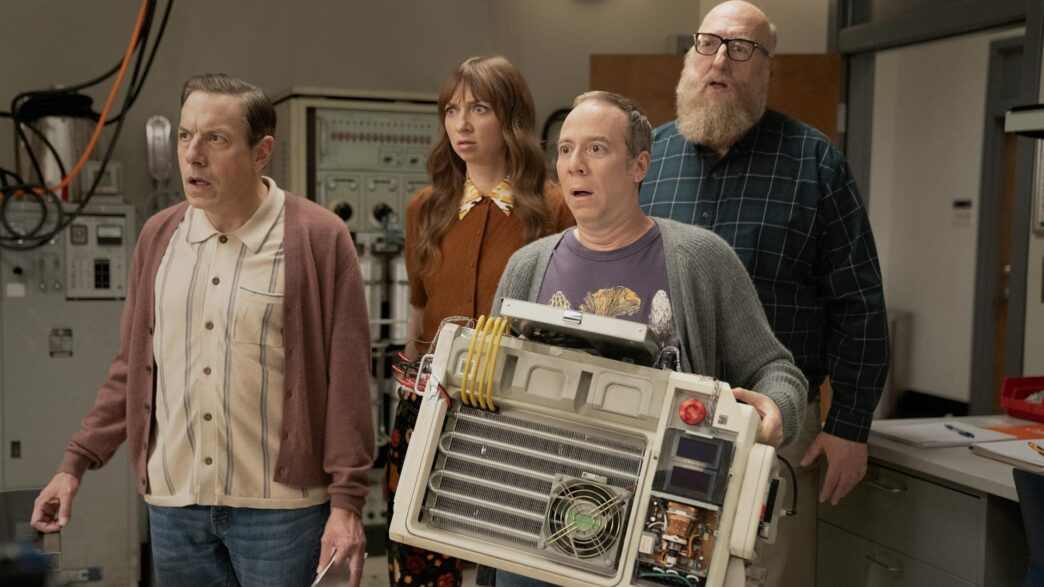 Secuencia de la serie Max STUART NO CONSIGUE SALVAR EL UNIVERSO