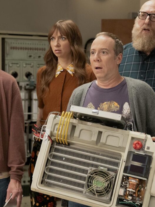 Secuencia de la serie Max STUART NO CONSIGUE SALVAR EL UNIVERSO