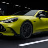 Vista general del nuevo Mercedes AMG GT 4 puertas color verde lima 2026