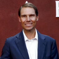 El reloj de Rafa Nadal vale más de un millón de euros: los detalles del Richard Mille que llevó al estreno de su documental Rafa Nadal posa sonriente en la alfombra roja del estreno de su documental 'Rafa' de Netflix en Madrid.