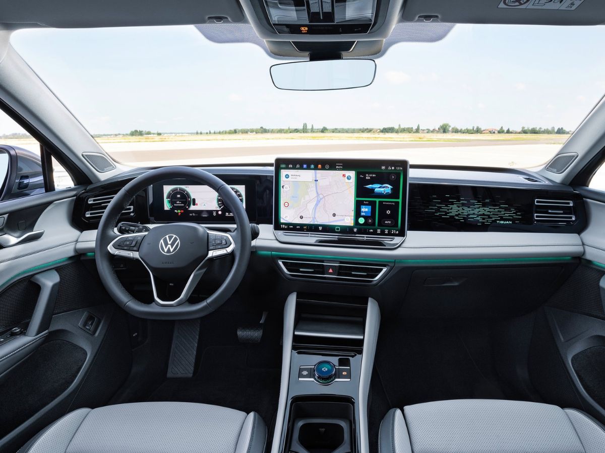 VW Tiguan interior