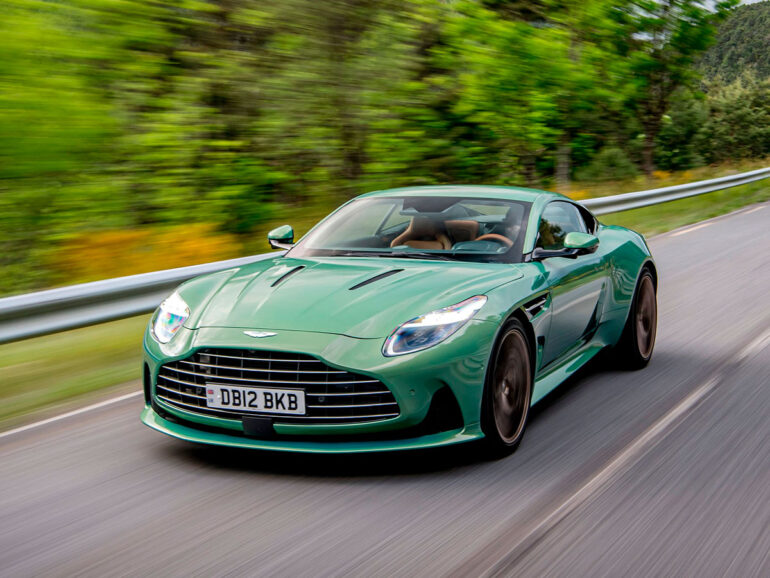 Elegantes Aston Martin Mnchen Ebenbildnull