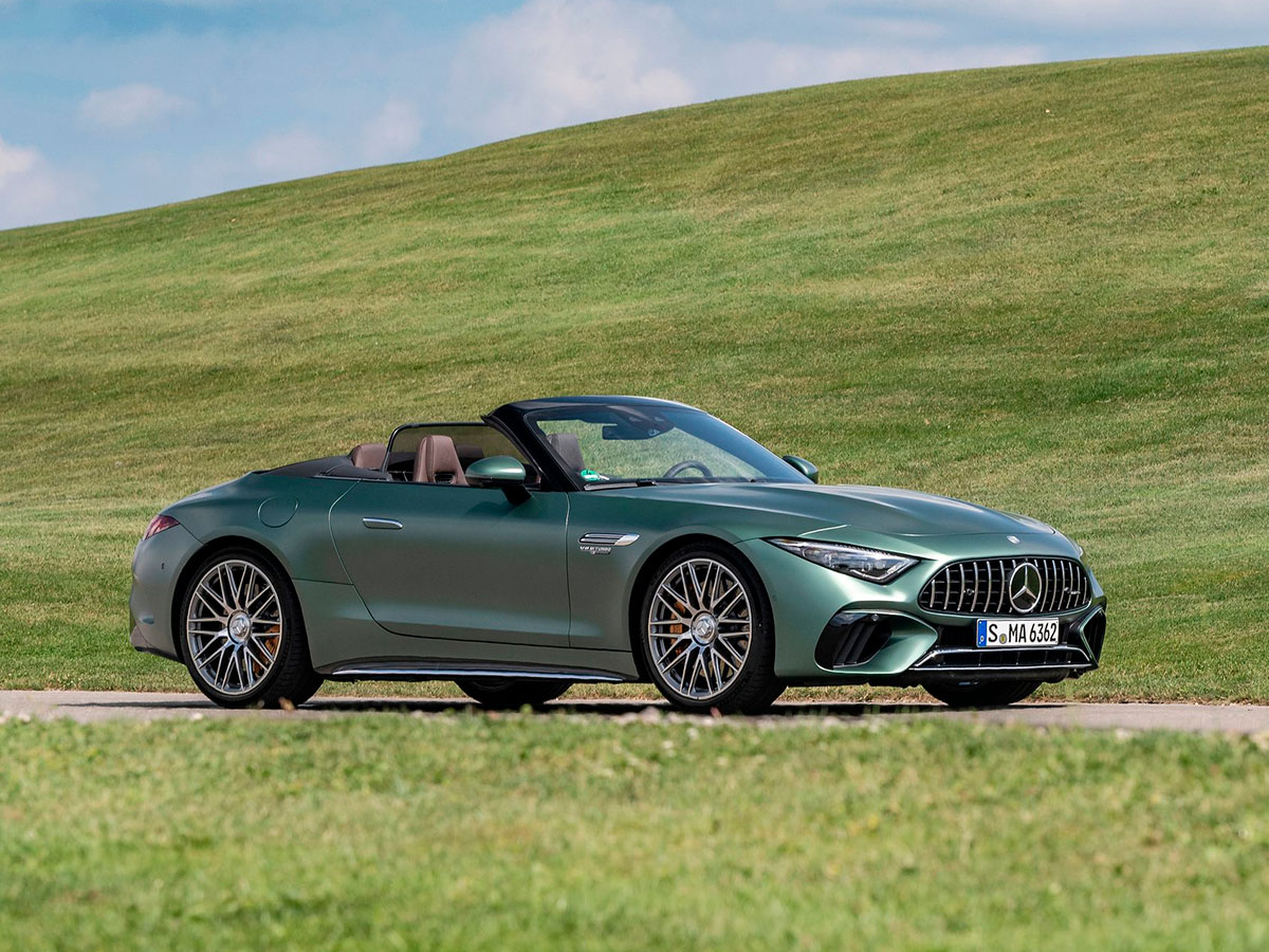 coches deportivos elegantes SL63 verde