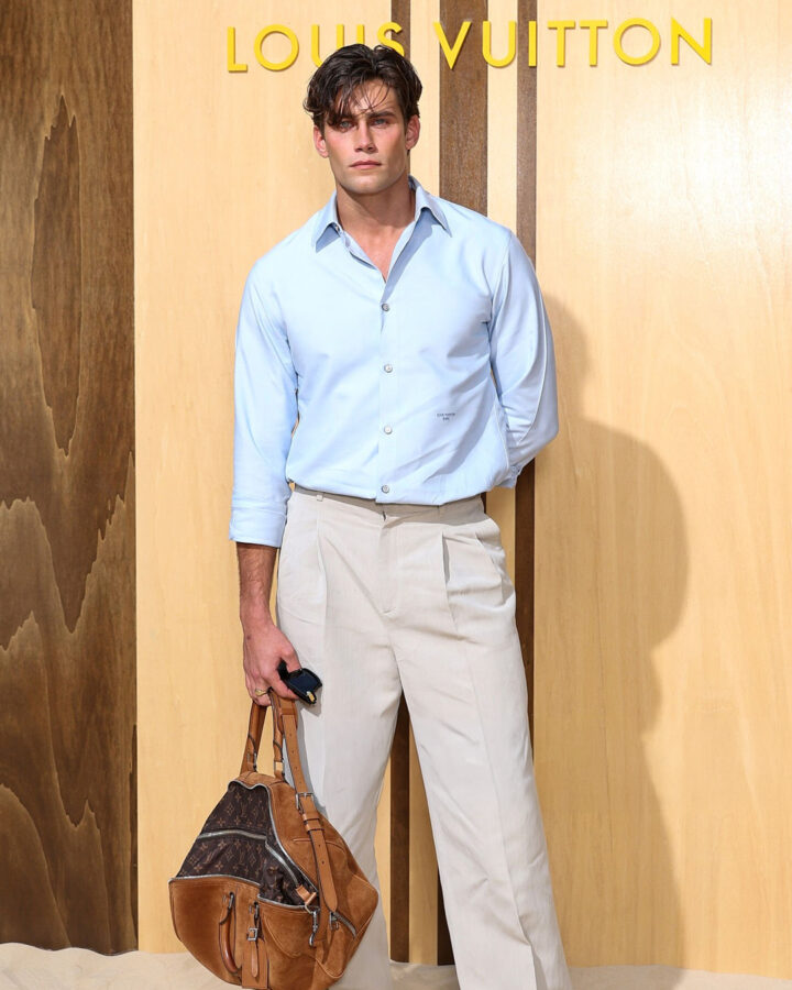 Caleb Jonte Edwards photocall desfile Louis Vuitton París junio 2026