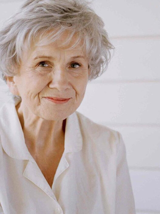 Alice Munro una de las mejores autoras del siglo 21