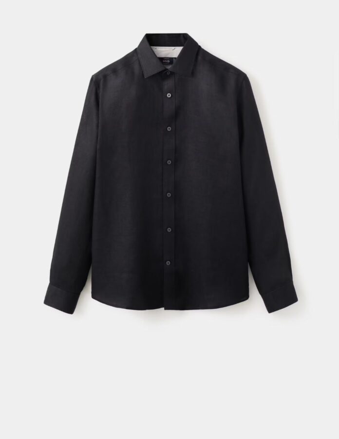 Camisa oscura de lino de Mango