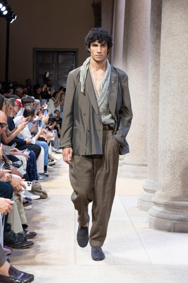desfile Giorgio Armani primavera verano 2027
