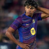 Este es el chándal oficial de la selección española para el Mundial 2026 (y así lo lleva Lamine Yamal) Lamine Yamal