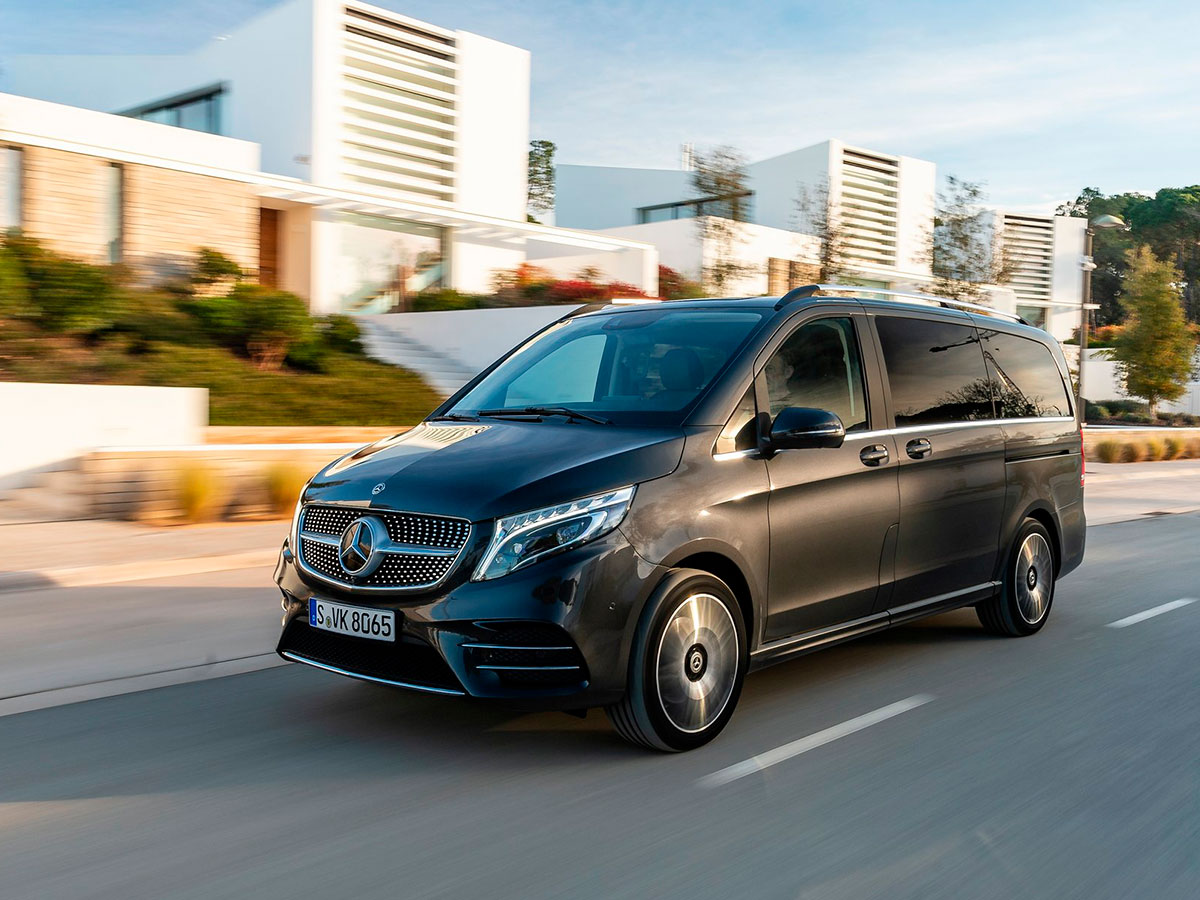 Mercedes Clase V negro