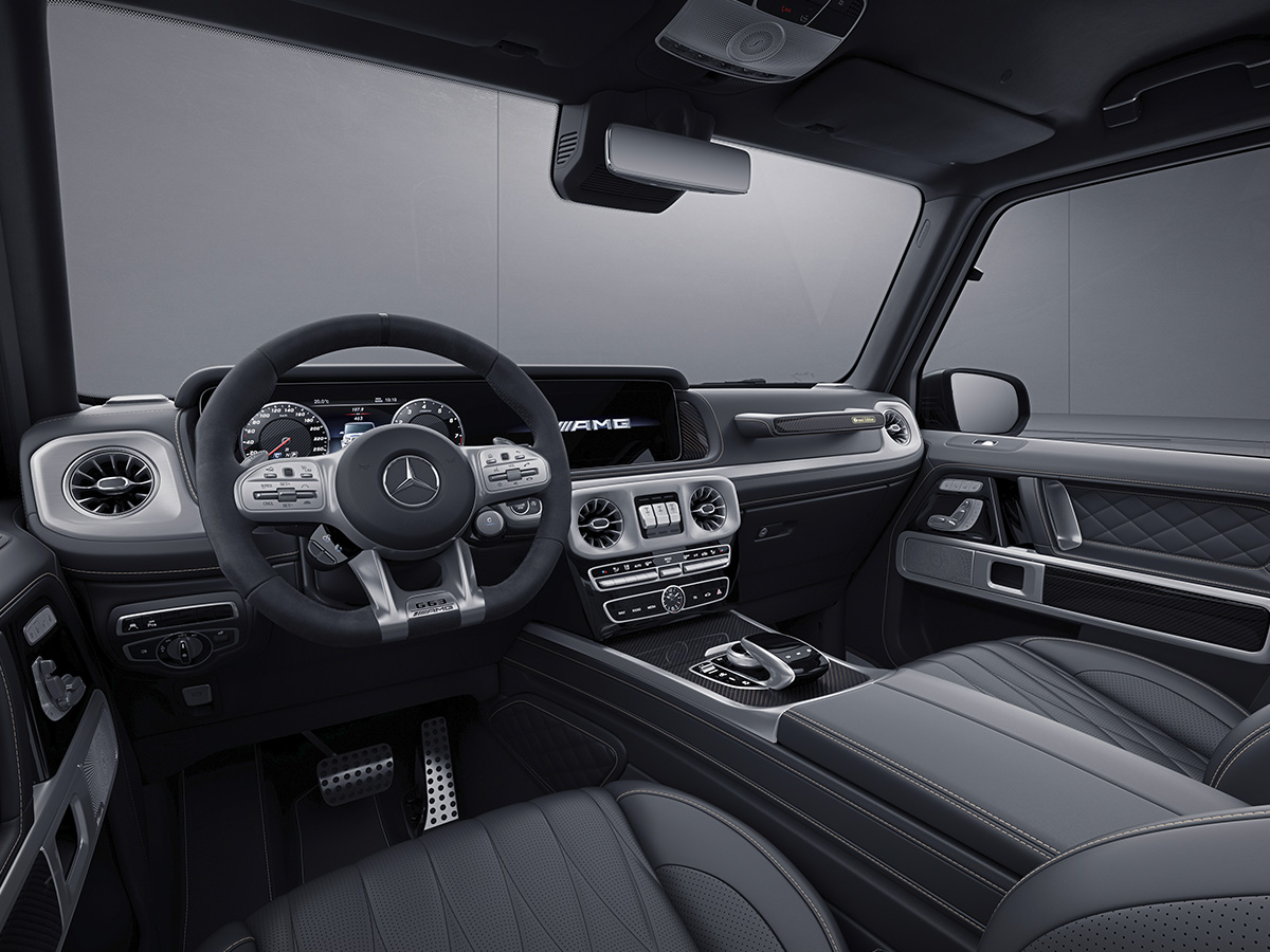 Interior del Mercedes Clase G, uno de los coches de Marc Cucurella