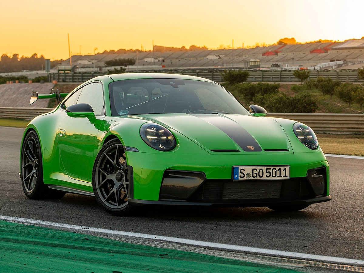Porsche 911 GT3 992.2 verde