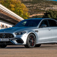 ¿Por qué un Mercedes de 680 CV ha sido un fracaso? Esta es la historia del modelo que le hizo perder clientes a la marca alemana Mercedes C63 AMG E-Performance gris plateado