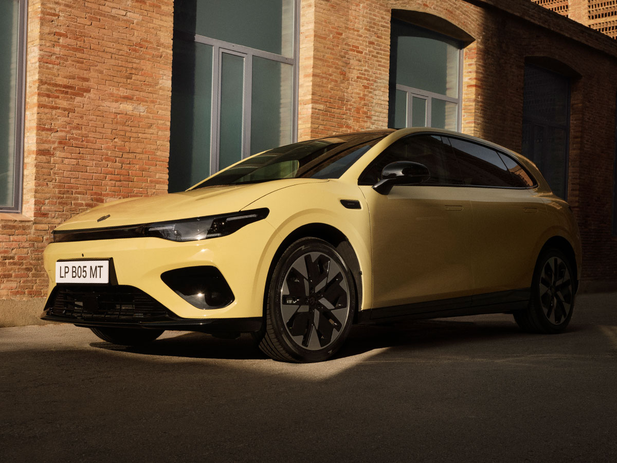 LeapMotor B05 amarillo vista Frontal