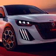 El Peugeot E-208 GTi resucita las siglas más míticas de la marca: 280 CV eléctricos, diferencial autoblocante y 44.900 euros Peugeot estrenó el nuevo E-208 GTi en plena celebración de las 24 Horas de Le Mans 2026