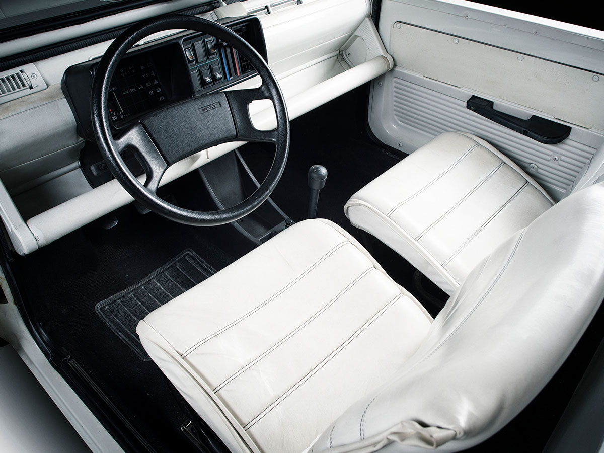Interior Seat Panda Papamovil