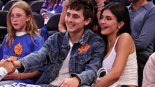 Timothée Chalamet y Kylie Jenner, en el cuarto partido de las Finales de la NBA 2026 entre los San Antonio Spurs y los New York Knicks, 10 de junio de 2026.