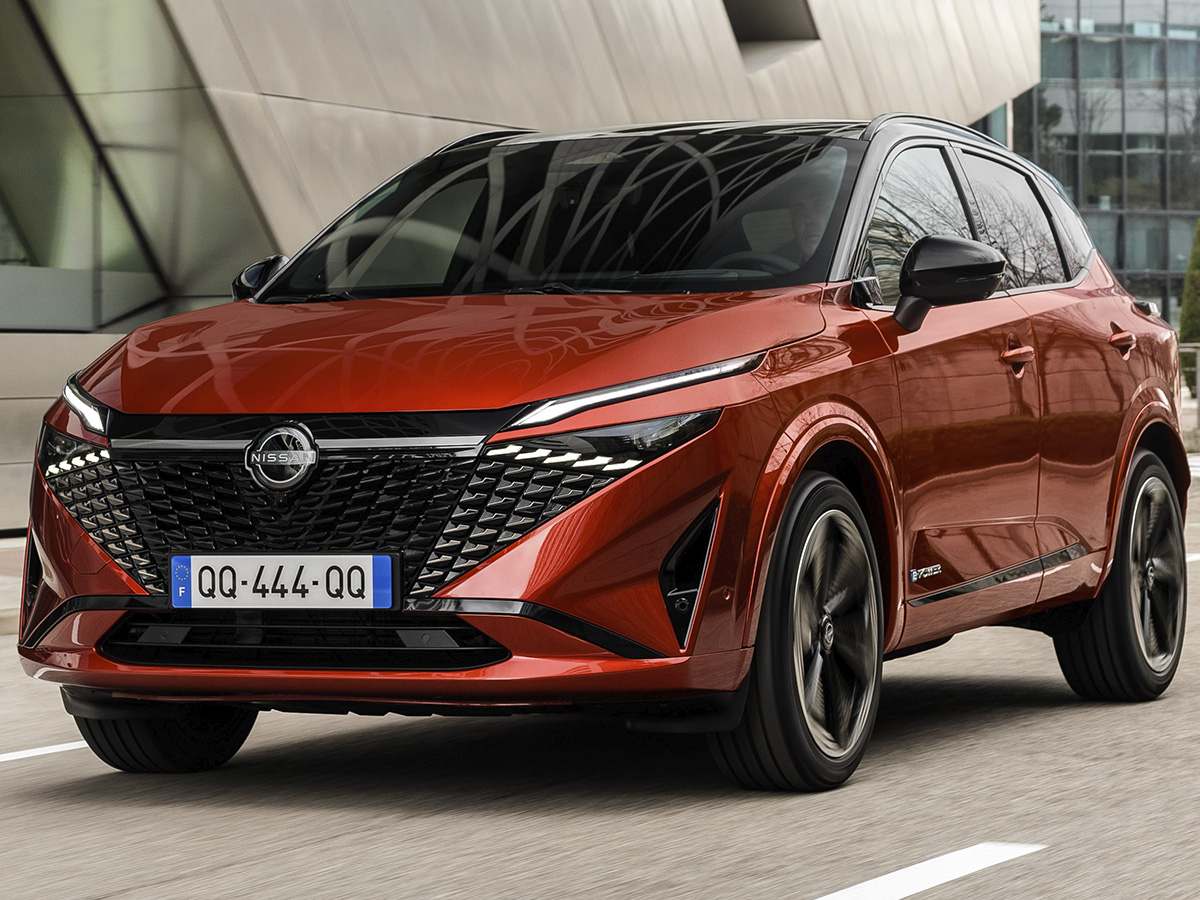 Nissan Qashqai rojo