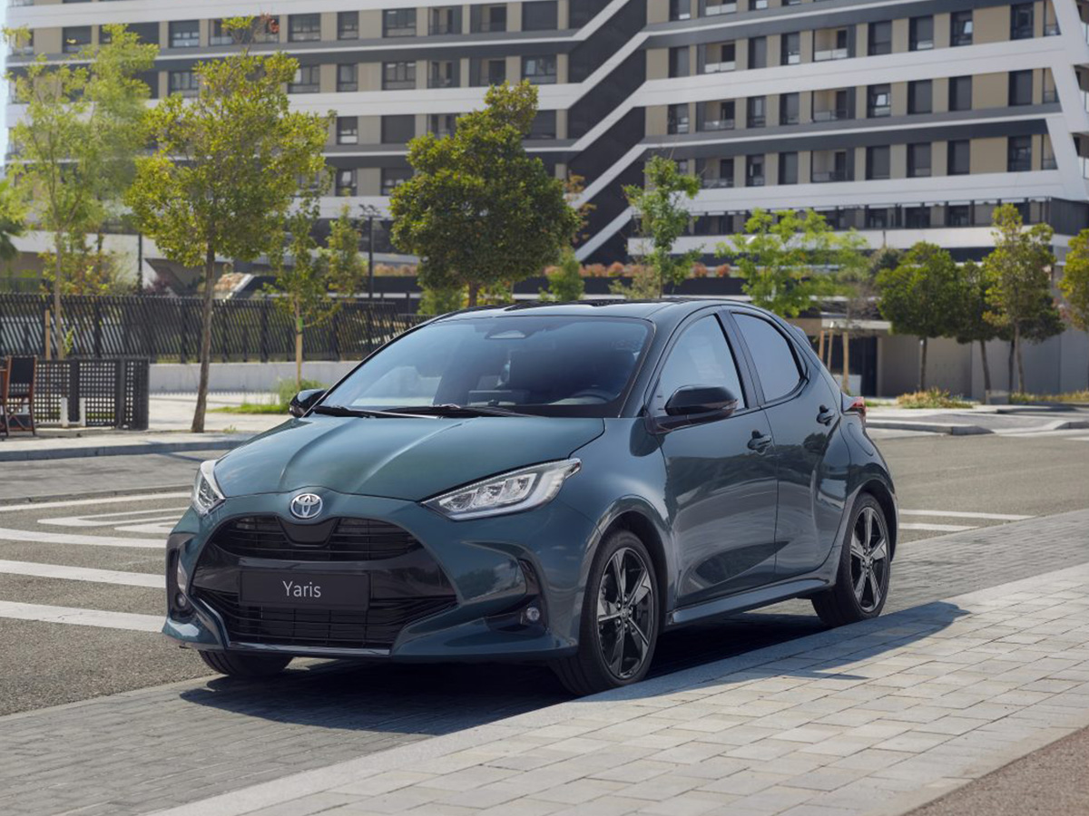 Toyota Yaris azul