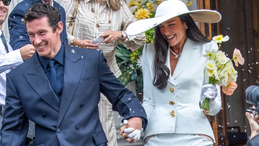 Callum Turner y Dua Lipa recién casados