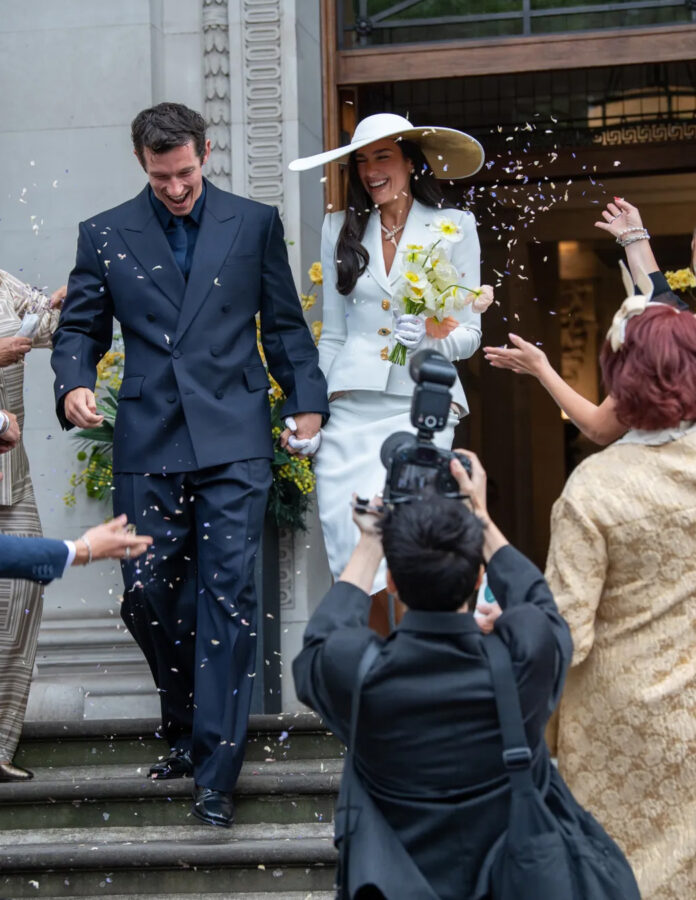 Boda Callum Turner y Dua Lipa