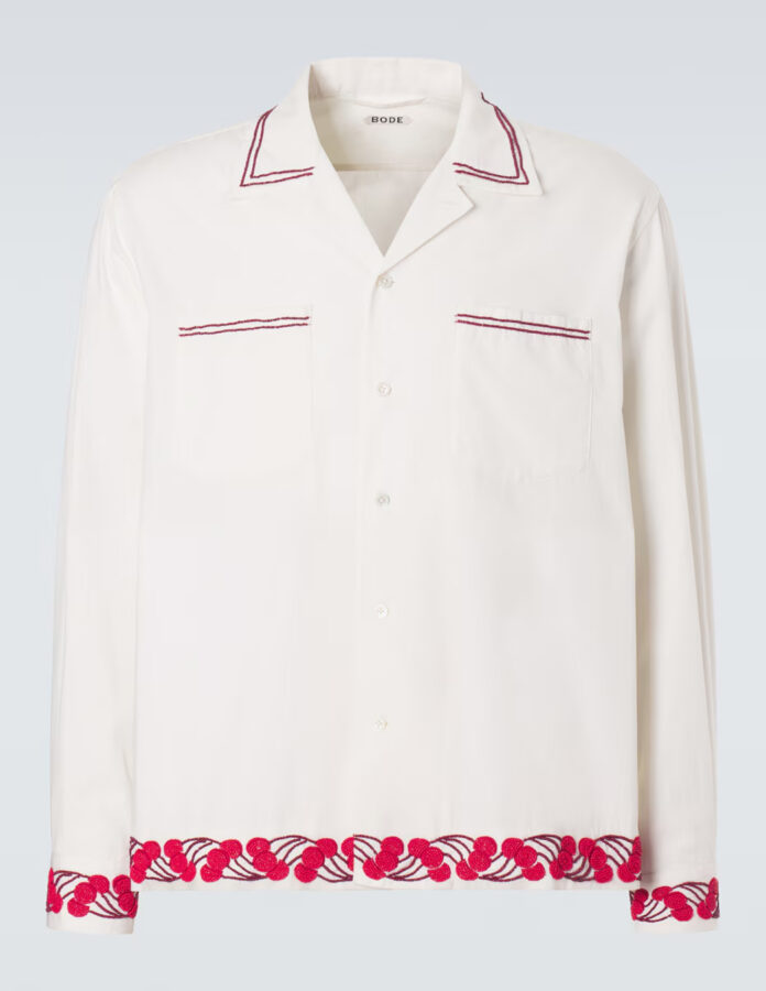 Camisa Cherry Lane de popelín con cuentas de Bode en color blanco con cerezas bordadas en rojo