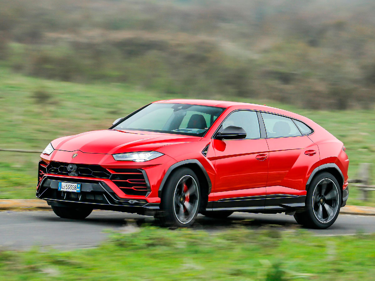Lamborghini Urus rojo de Jules Koundé