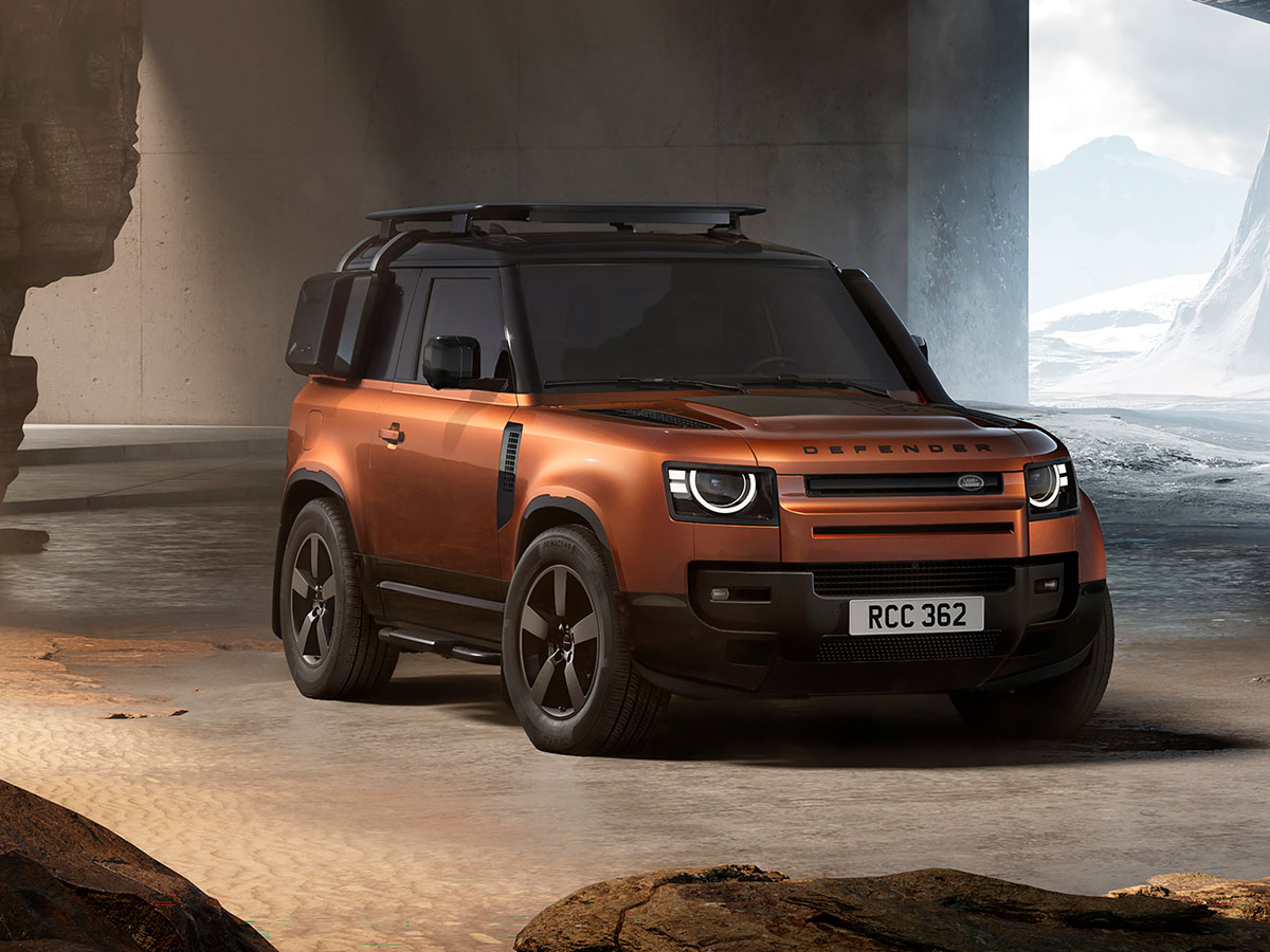 Land Rover Defender Namib Orange 2027
