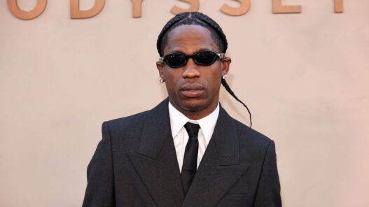 Travis Scott asiste al estreno en Nueva York de «The Odyssey» en el AMC Lincoln Square Theater el 14 de julio de 2026 en la ciudad de Nueva York.