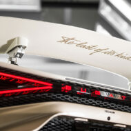 Adiós a una era en Bugatti: el icónico motor W16 desaparece tras el fin de producción del Mistral Bugatti Mistral detalle alerón