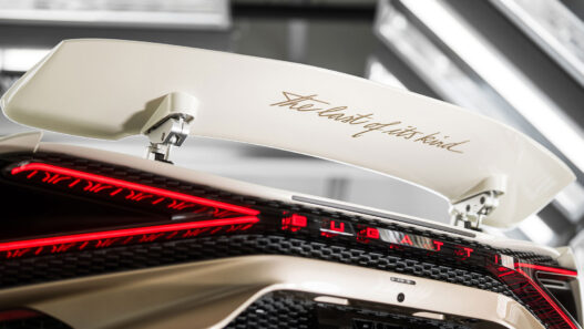 Bugatti Mistral detalle alerón