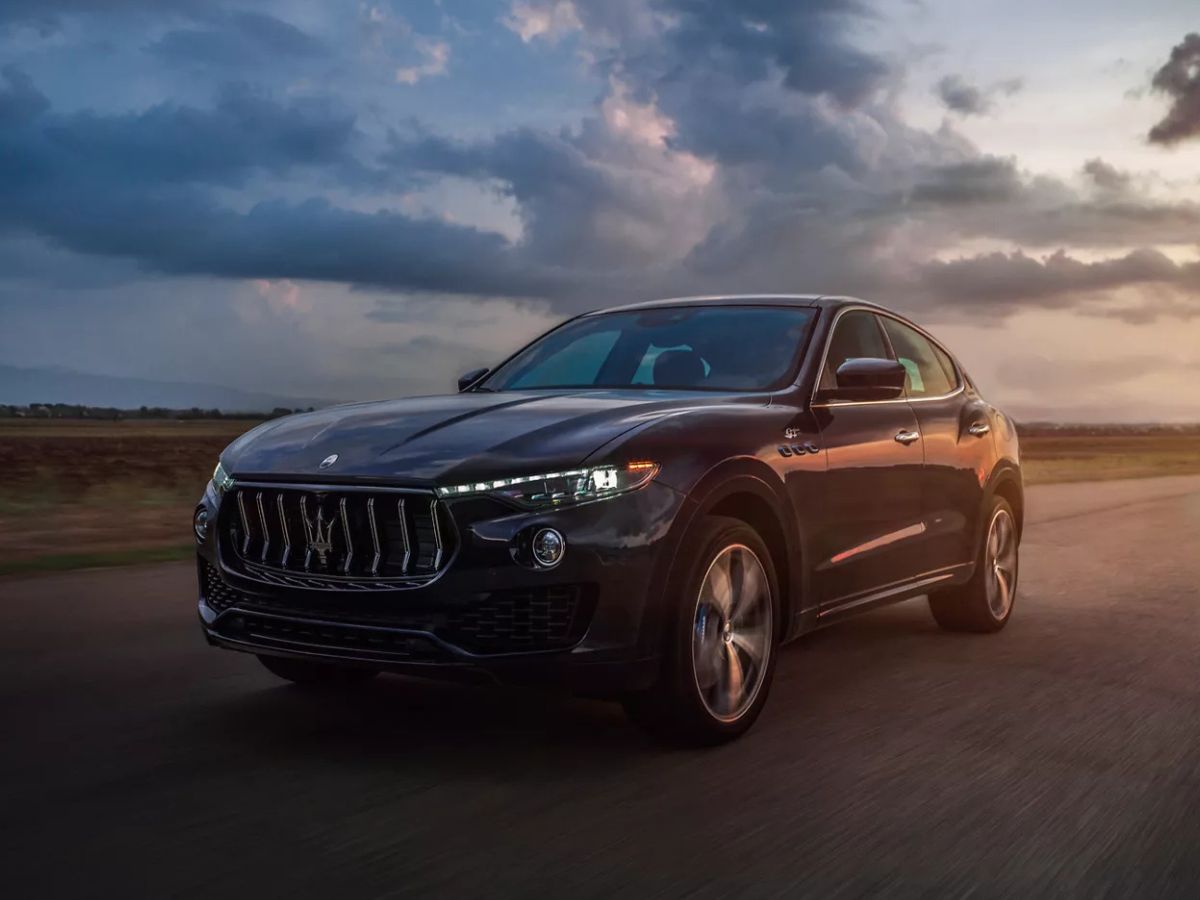 Maserati Levante oscuro