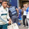 Kylian Mbappé llegando al Veltins Arena del Schalke antes del partido amistoso de pretemporada entre el FC Schalke 04 y el Real Madrid, celebrado en el Veltins Arena el 16 de agosto de 2026 en Gelsenkirchen, Alemania.