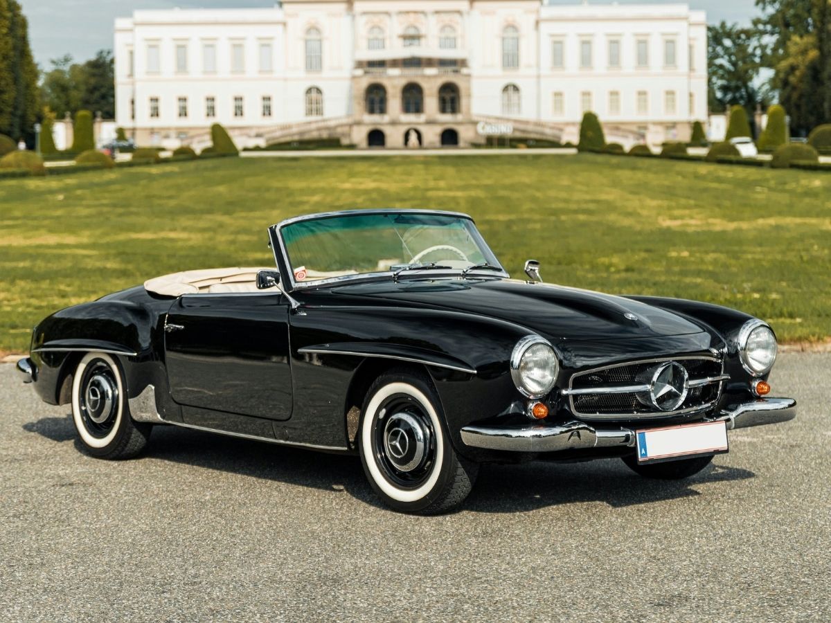 Mercedes 190 SL negro