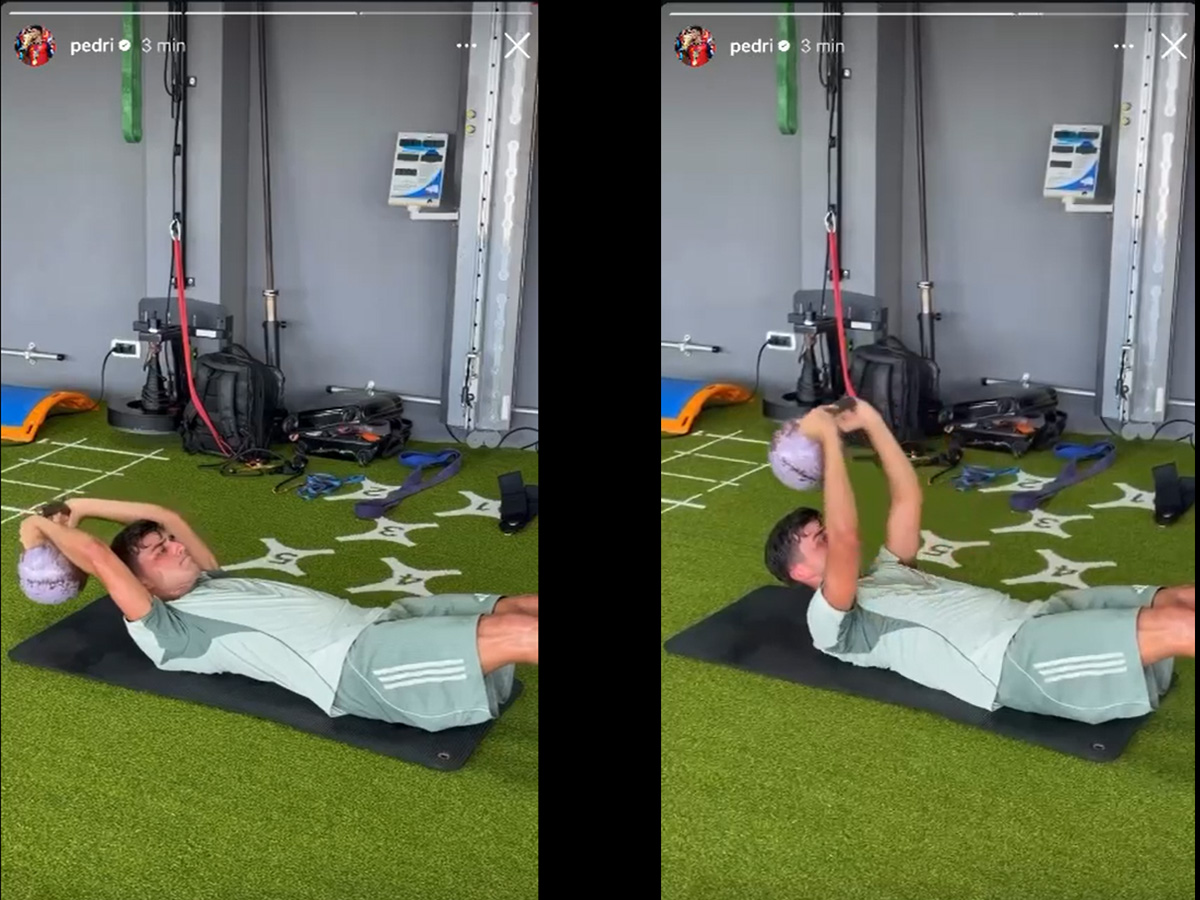Pedri ejecuta el dead bug paso a paso en sus stories de Instagram durante su entrenamiento de verano