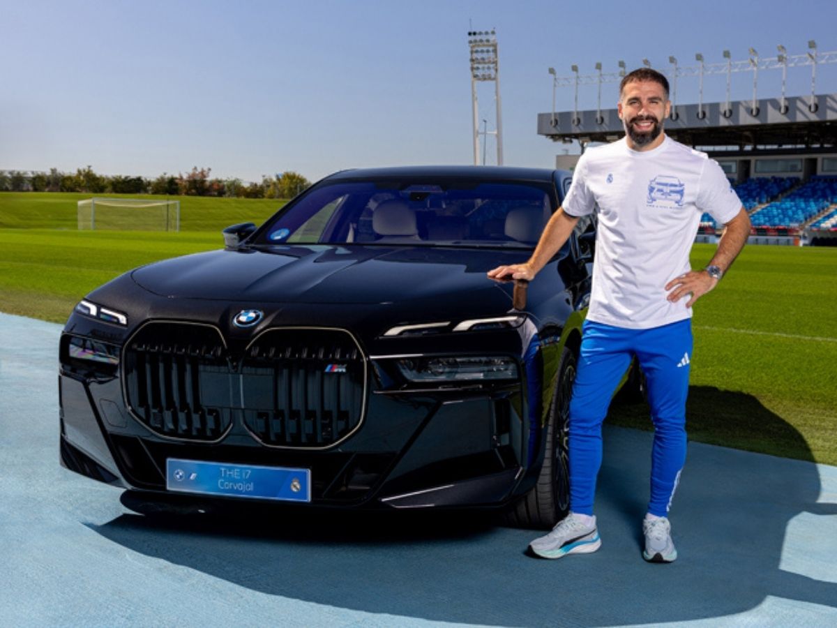 Dani Carvajal en la presentación de coches de BMW y Real Madrid