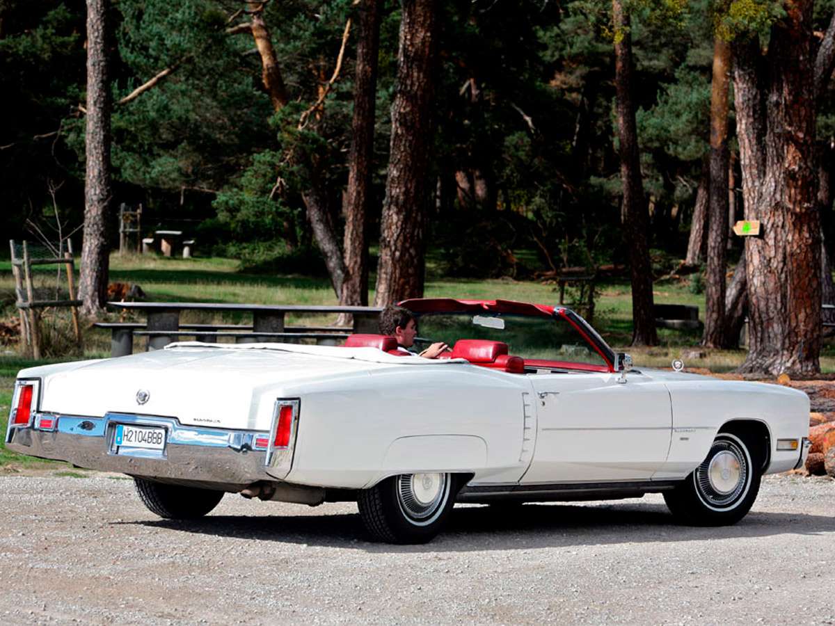 Cadillac Eldorado Convertible blanco descapotable.