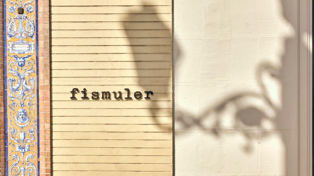 Fachada del restaurante Fismuler en Sevilla