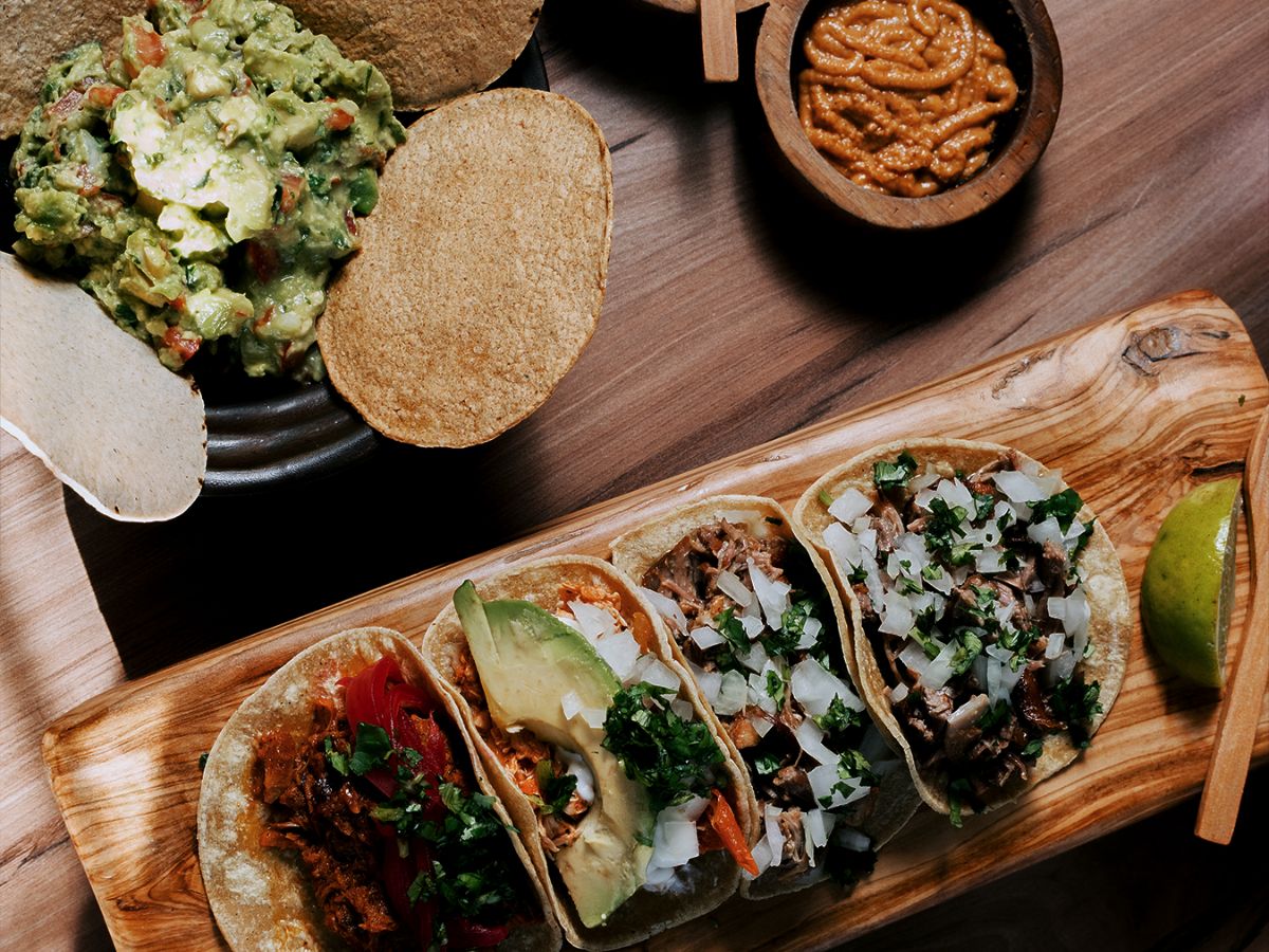 Tacos de autor elaborados por el Grupo Rosa Negra