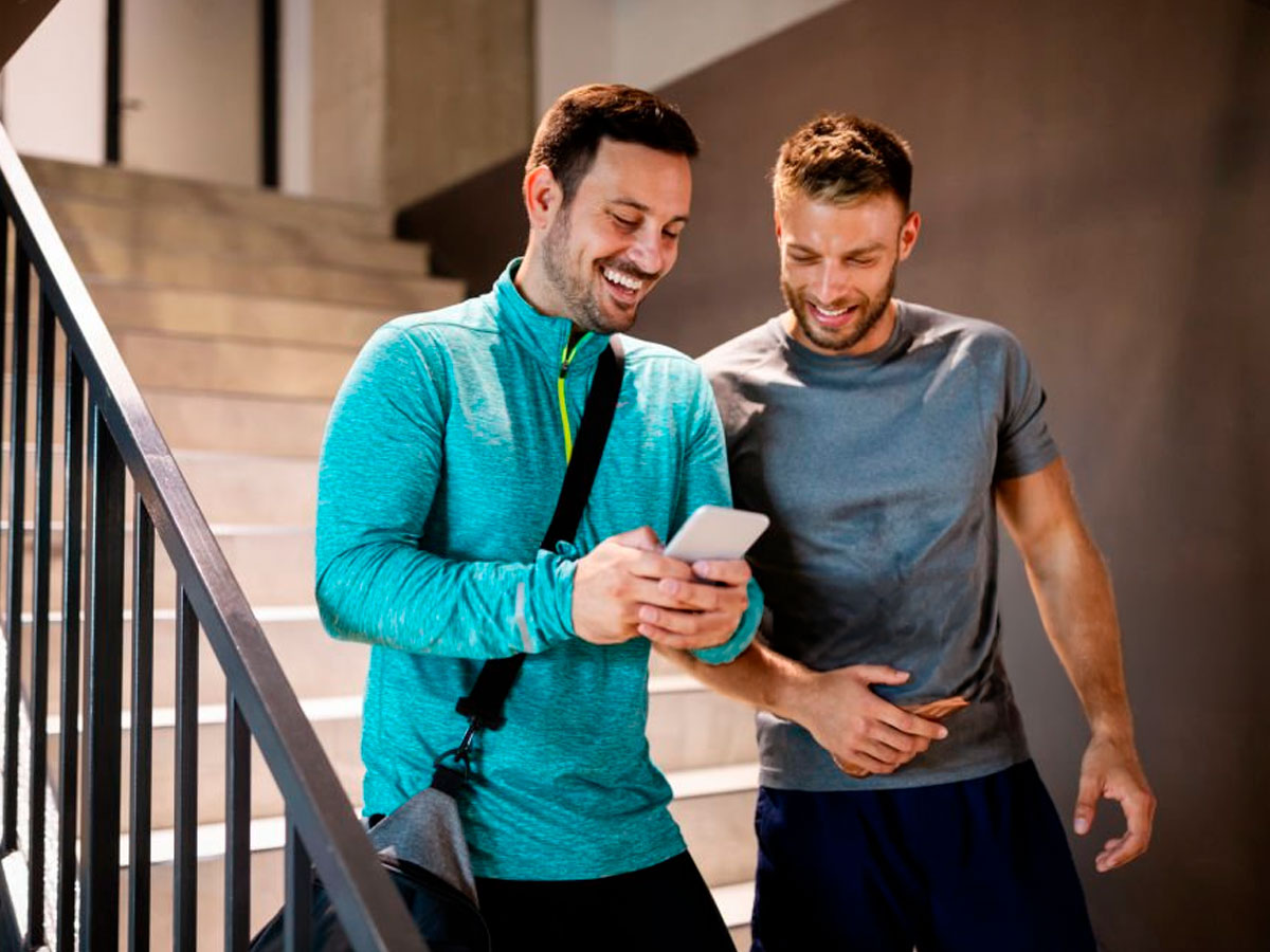 amigos en el gimnasio