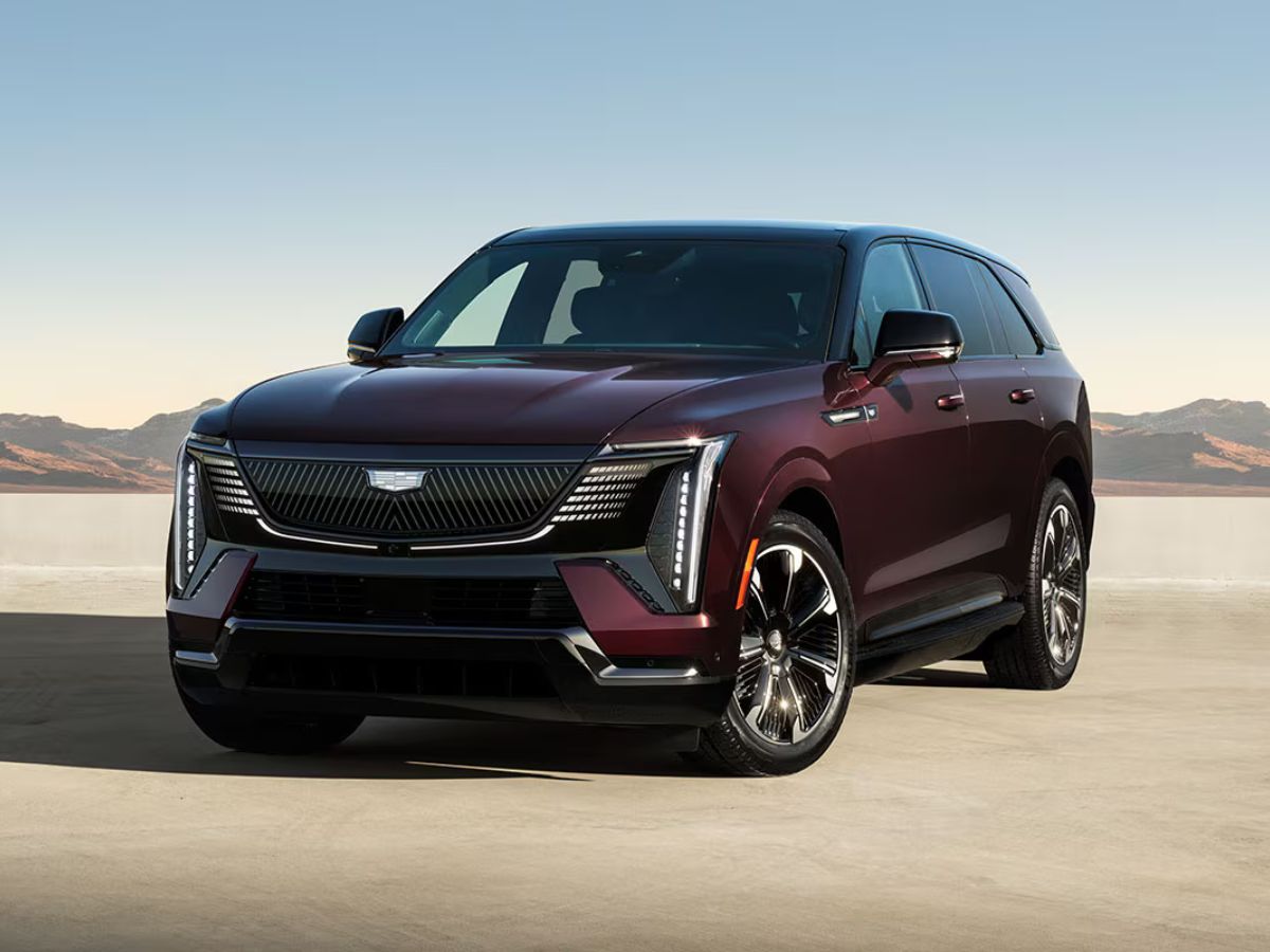 Foto del Cadillac Escalade IQ en color granate