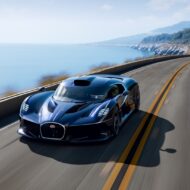 Los 5 coches de lujo más caros de 2026: hasta 20 millones por piezas únicas El Bugatti Destrier recorriendo una carretera costera
