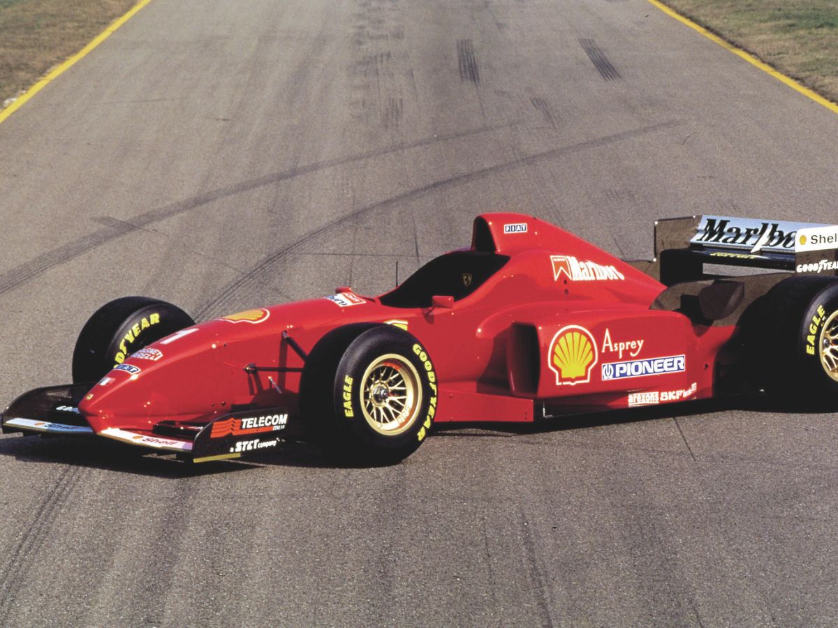 Vista general del Ferrari F310 en Maranello