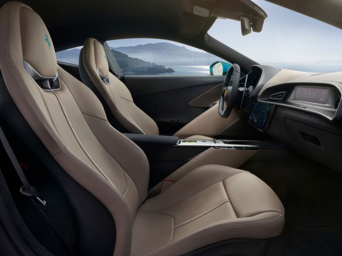 Foto interior del Ferrari Amalfi