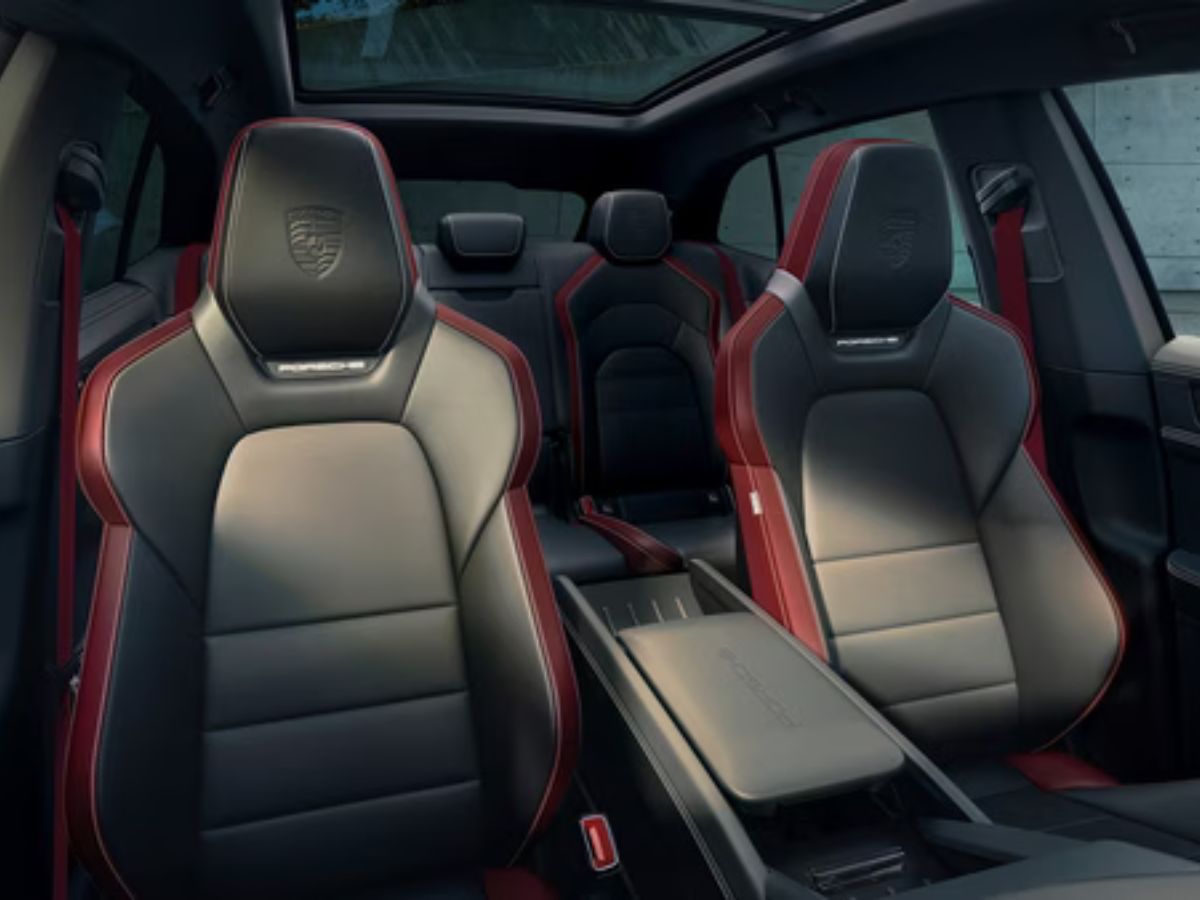 Foto del interior del Porsche Cayenne Electric