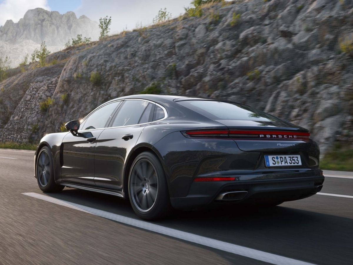 Imagen en movimiento del Porsche Panamera 4