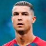 Cristiano Ronaldo con corte de pelo degradado y mechas rubias